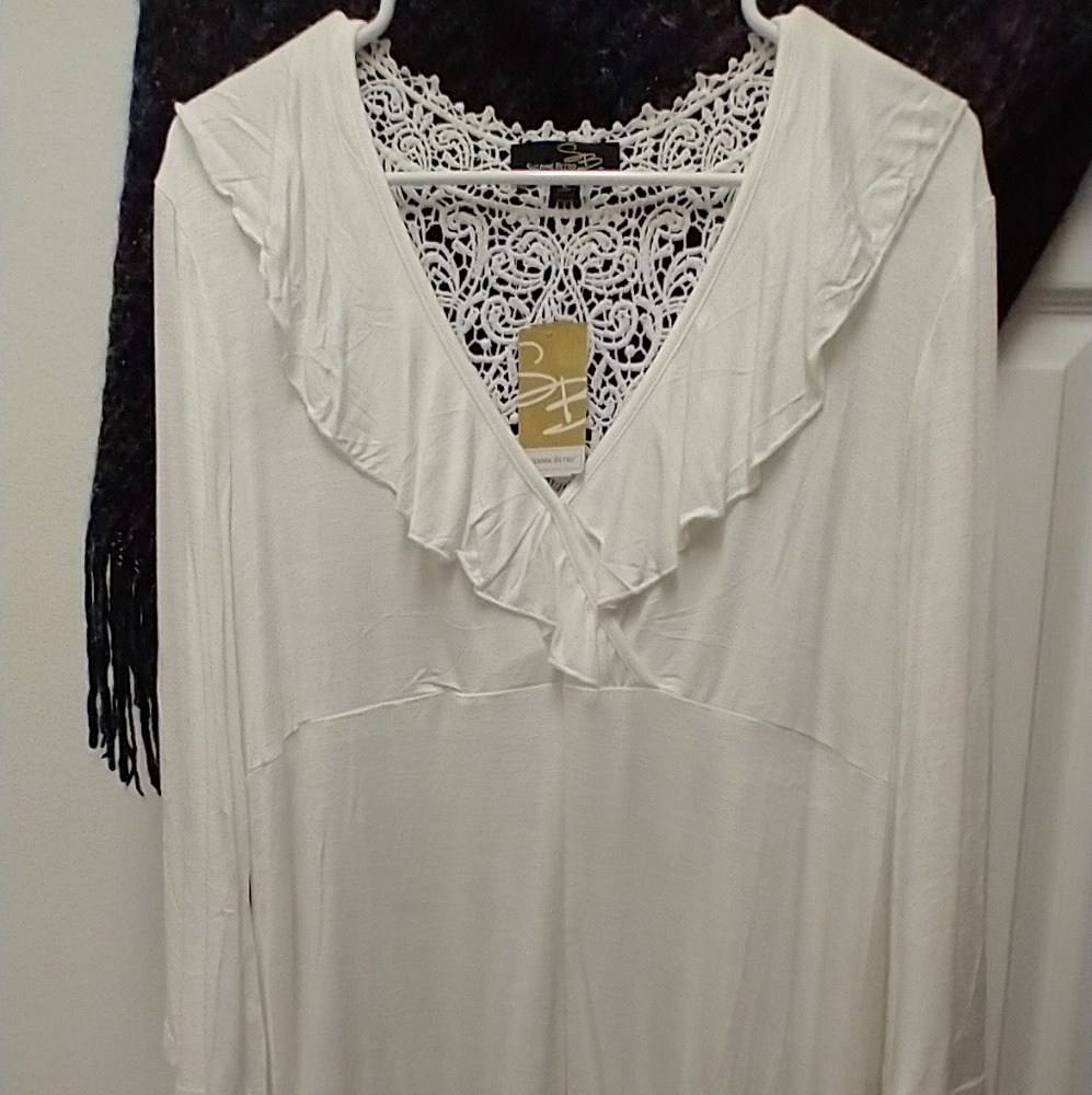 Suzanne Betro 3/4 length top